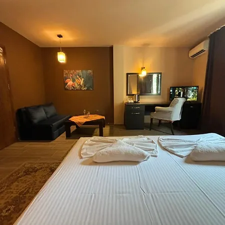 Family Vaso Otel 2*